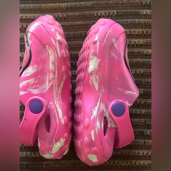 Barney‎ Pink  Clogs - Picture 5 of 7